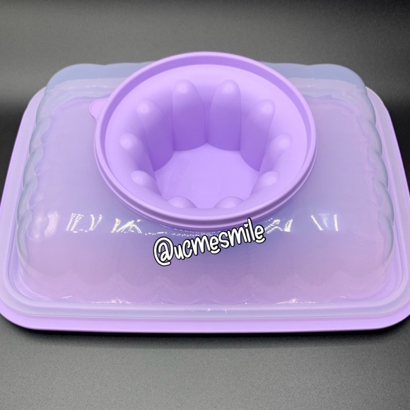 Tupperware Jumbo Jel Party Jello-Ring Mold - Picture 2 of 5